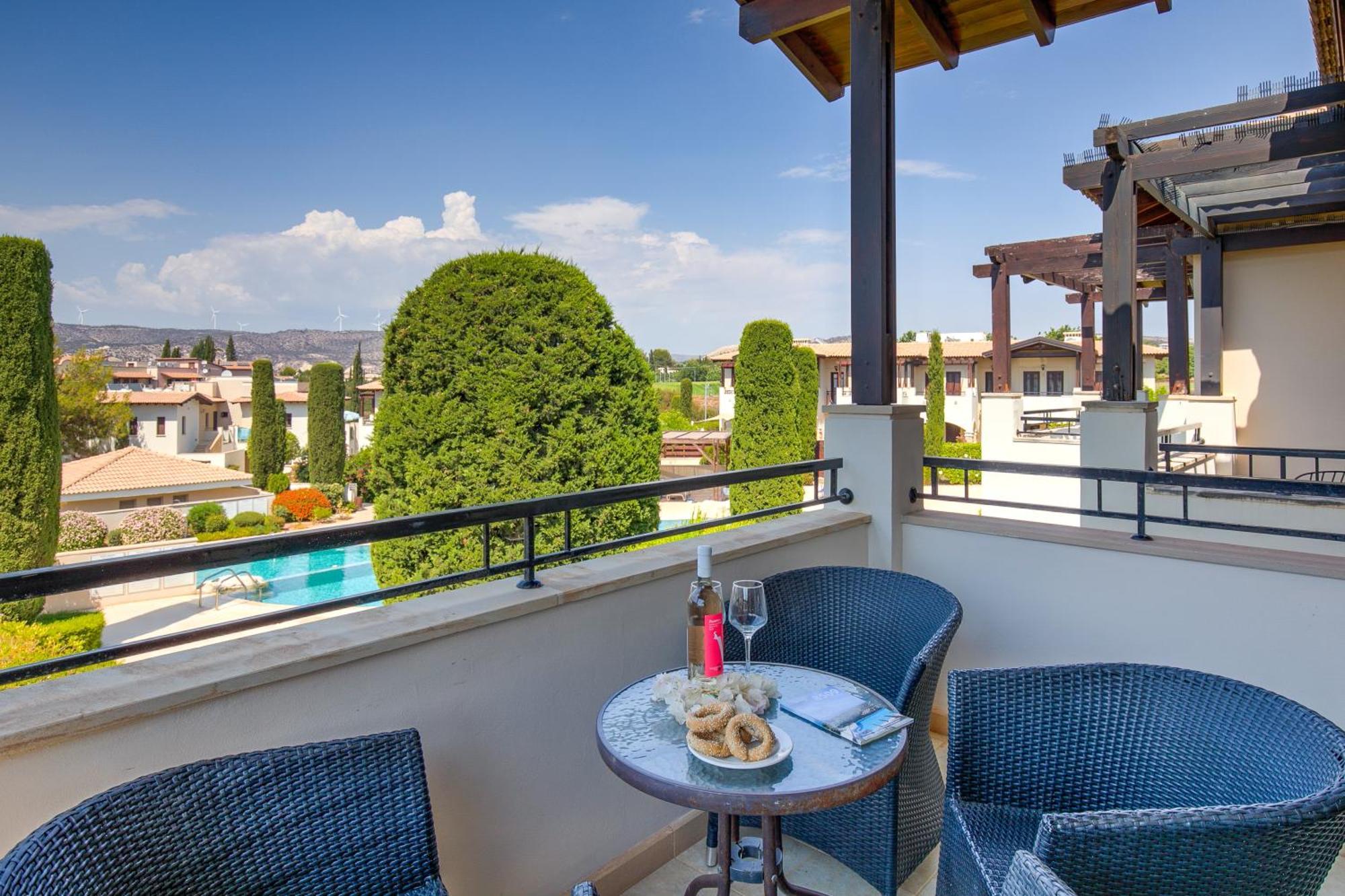 קוקליה 2 Bedroom Apartment Chloe With Communal Pool, Aphrodite Hills Resort מראה חיצוני תמונה