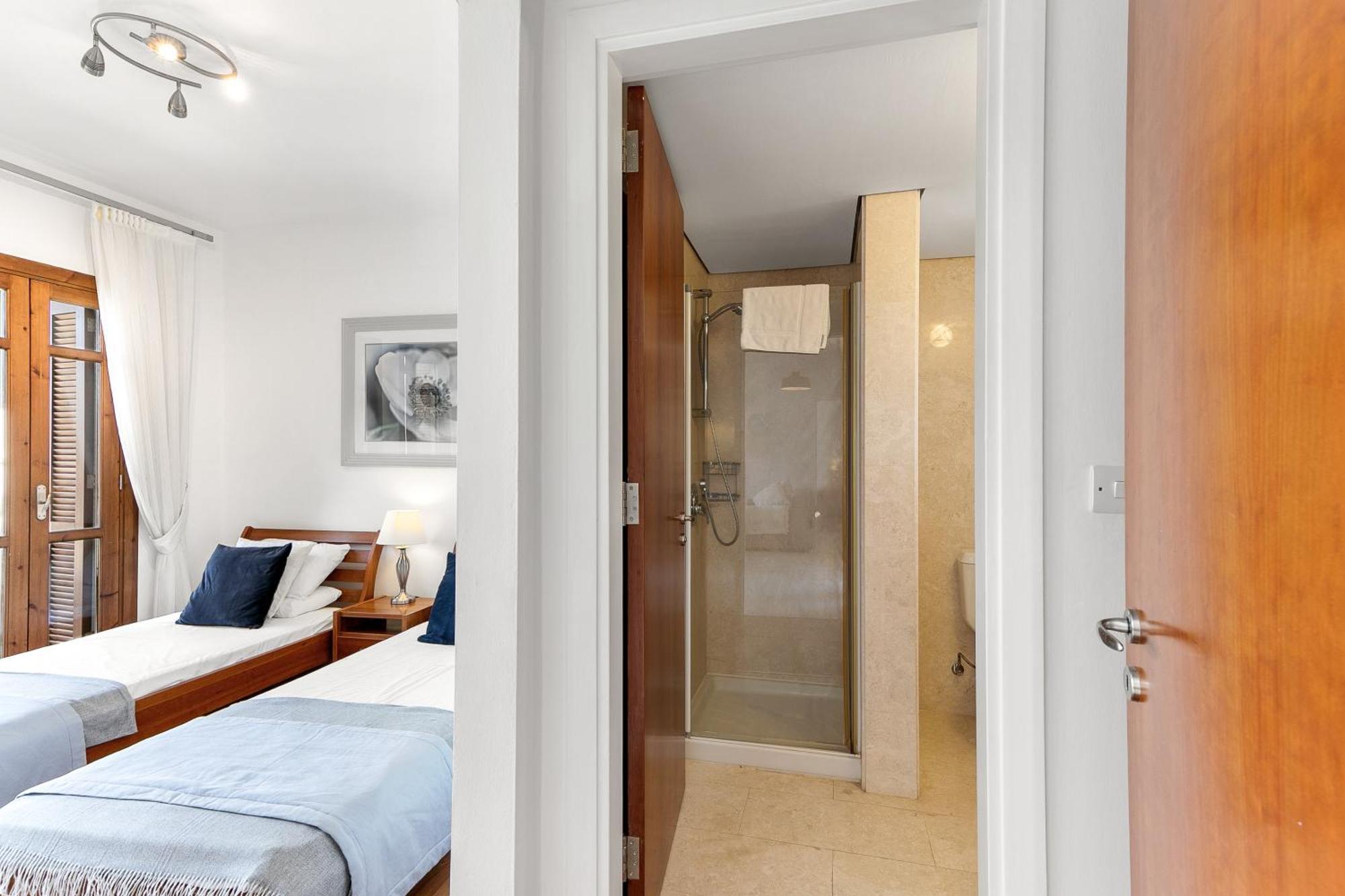 קוקליה 2 Bedroom Apartment Chloe With Communal Pool, Aphrodite Hills Resort מראה חיצוני תמונה