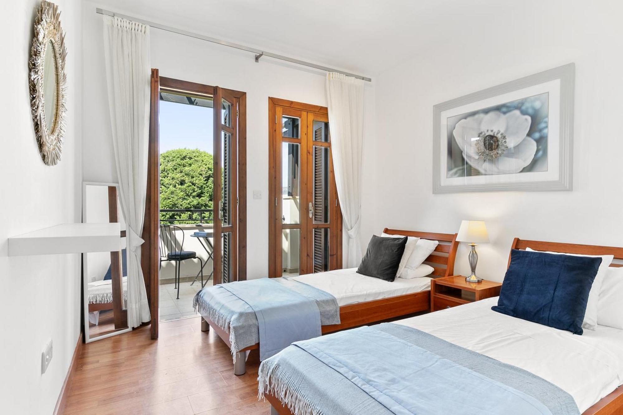 קוקליה 2 Bedroom Apartment Chloe With Communal Pool, Aphrodite Hills Resort מראה חיצוני תמונה